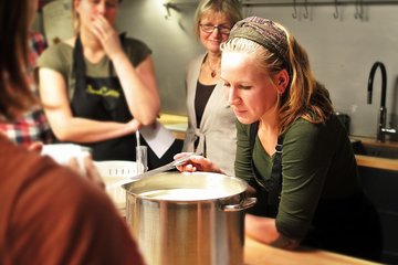 Pienza: Cooking class in a farmhouse. Discover traditional tuscan dishes