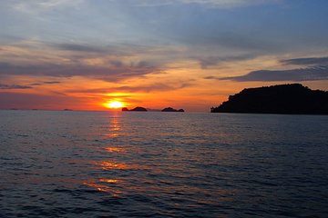 Koh Tan Snorkeling Sunset Tour by Big Longtail Boat From Koh Samui