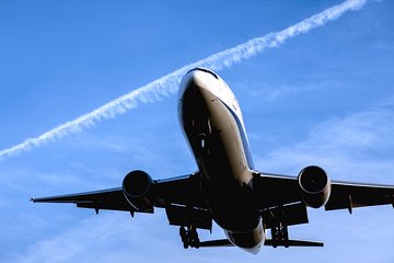 Shared Arrival Transfer: Osaka Itami Airport to Osaka City