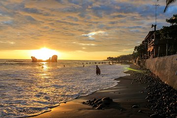 Beach Tour at Surf City : Malecon + El Tunco + Day Pass Atami