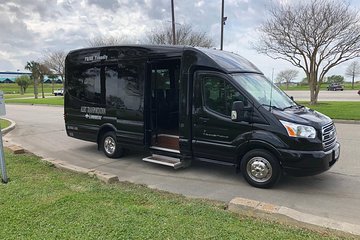 11 Passenger Executive Van: New Orleans Airport or Hotel Transfer