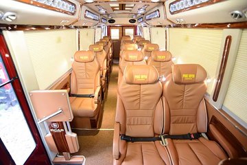 Shared ticket Limousine car (9seats) (Hanoi-Sapa)
