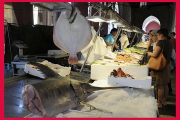 Local market visit and private cooking class at a Cesarina's home in Palermo