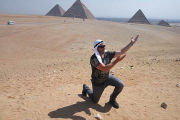 Half Day Tour To Giza Pyramids and The Sphinx From Cairo