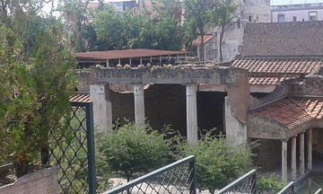 From Naples to Positano Private or viceversa Transfer included 2 hours Pompeii