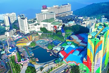 Genting Highland Full-Day Tour Include 2-Way Cable car Ride & Lunch