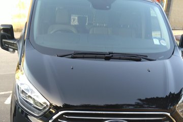Van Hourly Rental With Professional Driver's. Price Is Per Hour