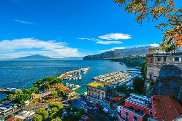 Transfer from Sorrento Coast to Rome city center or airport (or reverse)