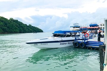 Speedboat Transfer Phi Phi Tonsai to Phuket with Dropoff Service