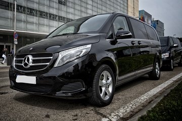 Departure Private Transfer Saint-Francois to Pointe a Pitre Airport Luxury Van