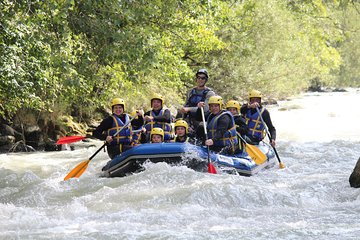Rafting around Annecy (full descent of Isère, 2h on the water)
