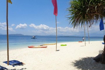 An Island Hopping Tour in Honda bay