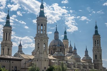 Private Customized Tour from Barcelona to Zaragoza with Guide and Transportation