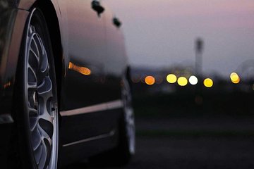 Full day luxury car with driver at disposal in Rome