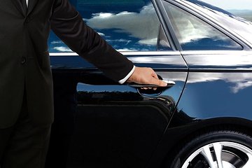 Private Departure Transfer: Casablanca Hotel to Casablanca Airport