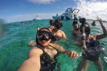 Private Boat and Snorkeling for Groups