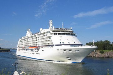 Arrival, Departure or Round Trip Private Transfer: Central London to Southampton Cruise Port
