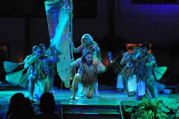 Luau Kalamaku with Buffet Dinner & Show