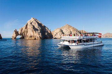 Catamaran adventure & Snorkeling with Open Bar & Meals in Los Cabos