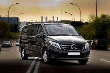 Arrival Private Transfer Milan Linate LIN Airport to Turin City by Luxury Van