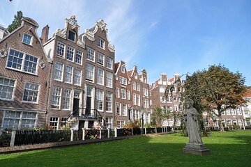 Markets and Masterpieces: Private Full Day Highlights Tour inc Tickets
