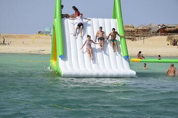 Paradise Island Snorkeling Sea Trip, Water Sports And Lunch - Hurghada