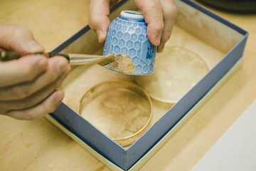 Kintsugi gold repair workshop - Tea and cake included!