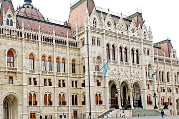 All-Inclusive Private Walking Tour of Budapest