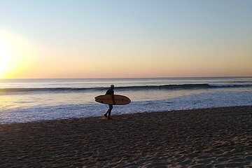 BEGINNERS SURF LESSON in Los Cabos