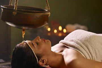 Shirodhara with Abhyanga @ adams ayur rahasya - ayurveda homestay kochi