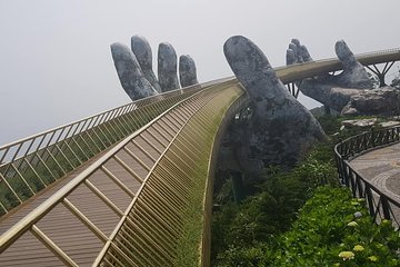 Private Transfer from Hotel in Hue City to Golden Bridge Ba Na Hill & Come Back