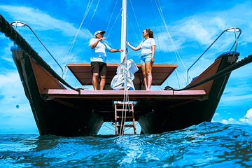 Adults Only Aruba Catalina Bay Small-Group Snorkel Sunset Sail