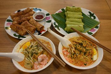 Private Peranakan Cooking Class in a Studio Near Lavender MRT