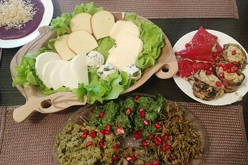Authentic Georgian Cooking Lesson and Meal with a Mother-Daughter Duo in Tbilisi