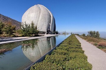 Wine & Reflection Private Tour: Baha'i Temple & Haras de Pirque Vineyard