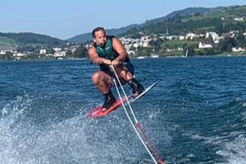 2-Hour Morning Wakeboarding Lake Zurich