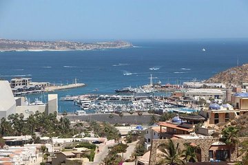 Tour of Cabo San Lucas with Glass Bottom Boat Cruise