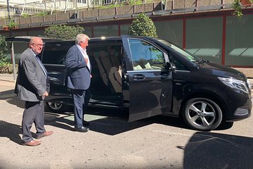 Departure private transfer from Barra da Tijuca to Rio GIG Airport by Luxury Van