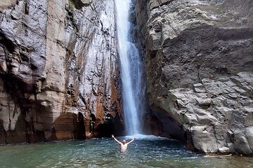 Explore Tamanique Waterfalls Complex + Surf City El Tunco Beach