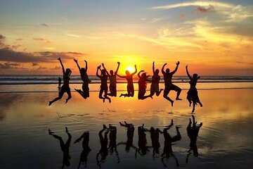 Phi Phi Islands, Maya Bay Snorkeling and Sunset Dinner Tour From Phuket