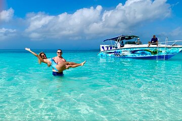 007 Afternoon - Private Rose Island (Snorkeling with Turtles)