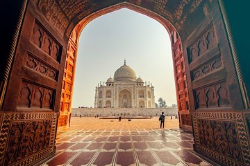 5-Days Golden Triangle Tour(Delhi Agra Jaipur Tour)