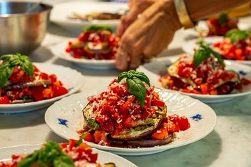 Private Cooking Class and Garden Tour in the Chianti Hills near Florence