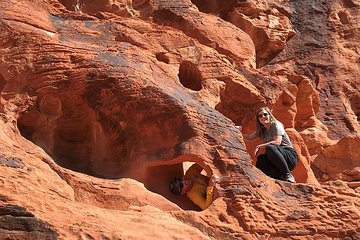Private Valley of Fire Hiking Tour