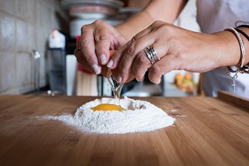 Private Pasta & Tiramisu Class at a Cesarina's home with tasting in Varenna