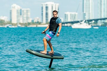 Private Efoil Lessons in Miami, Fly over the water