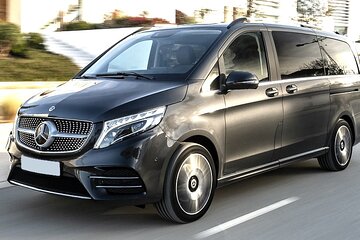 Amsterdam Schiphol Airport AMS Round-Trip Private Transfer in Luxury Van