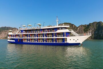 Lan Ha bay Luxury Cruise 2D/1N: Kayaking & Swimming at pristine places, meals