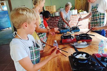 Hoi An Eco Cooking Tour ( Market, Boat Ride, Basket Boat, Cooking Lesson, Lunch)