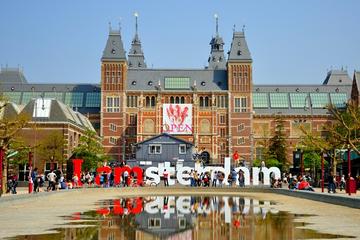 Skip the Line: Van Gogh Museum and Rijksmuseum Tour Including Amsterdam Canal Cruise and Lunch